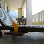 Rados شقة