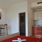شقة Rados *