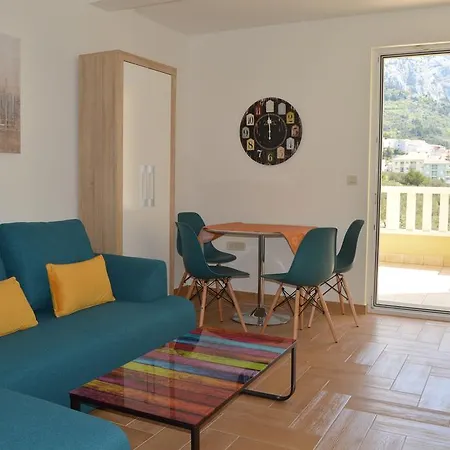 Rados Apartament Makarska
